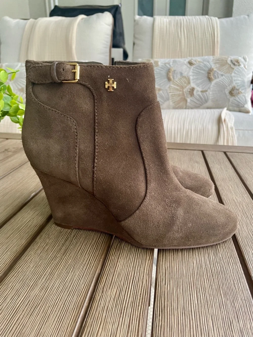 Tory Burch Brown Suede Wedge Ankle Boots Size 7M Leather Made in Brazil